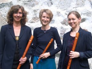 vlnr. Petra Jaumann-Bader, Marion Kopeinig-Wassermann
und Eva Langenwalter